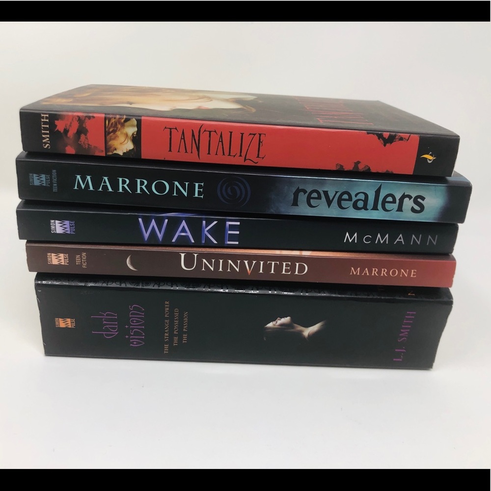 TEEN FANTASY PAPERBACK BOOK SET